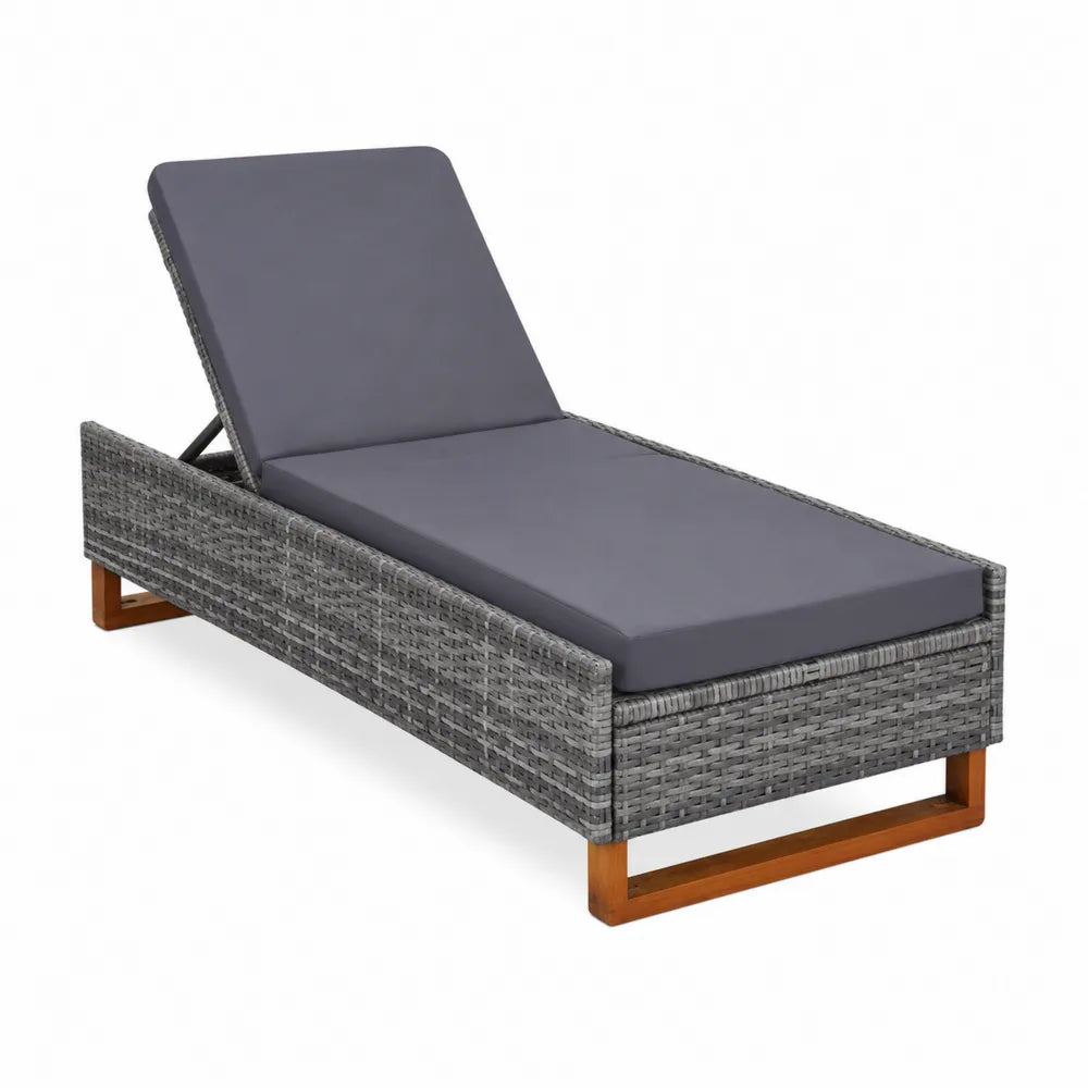 Lettino Prendisole in Rattan Grigio con Cuscino Regolabile